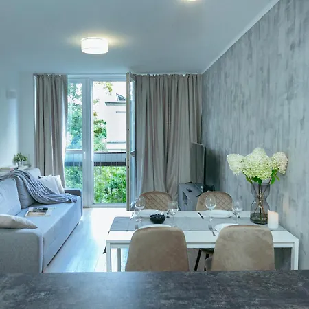 Chlodna 11 - 6 Os Apartament - Better Rental Warszawa Zewnętrze zdjęcie