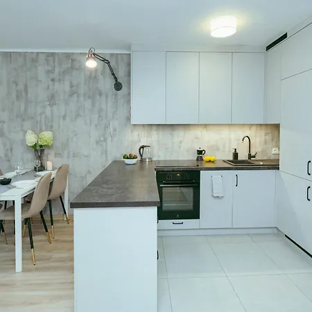 Chlodna 11 - 6 Os Apartament - Better Rental Warszawa Zewnętrze zdjęcie