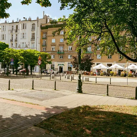 Chlodna 11 - 6 Os Apartament - Better Rental Warszawa Zewnętrze zdjęcie